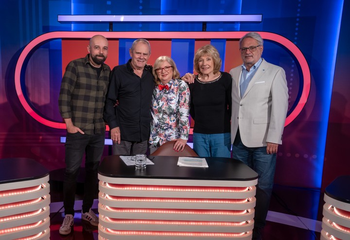 Sedem - Tomáš Hudák, Milan Kňažko, Elena Vacvalová, Oľga Feldeková a Marián Leško